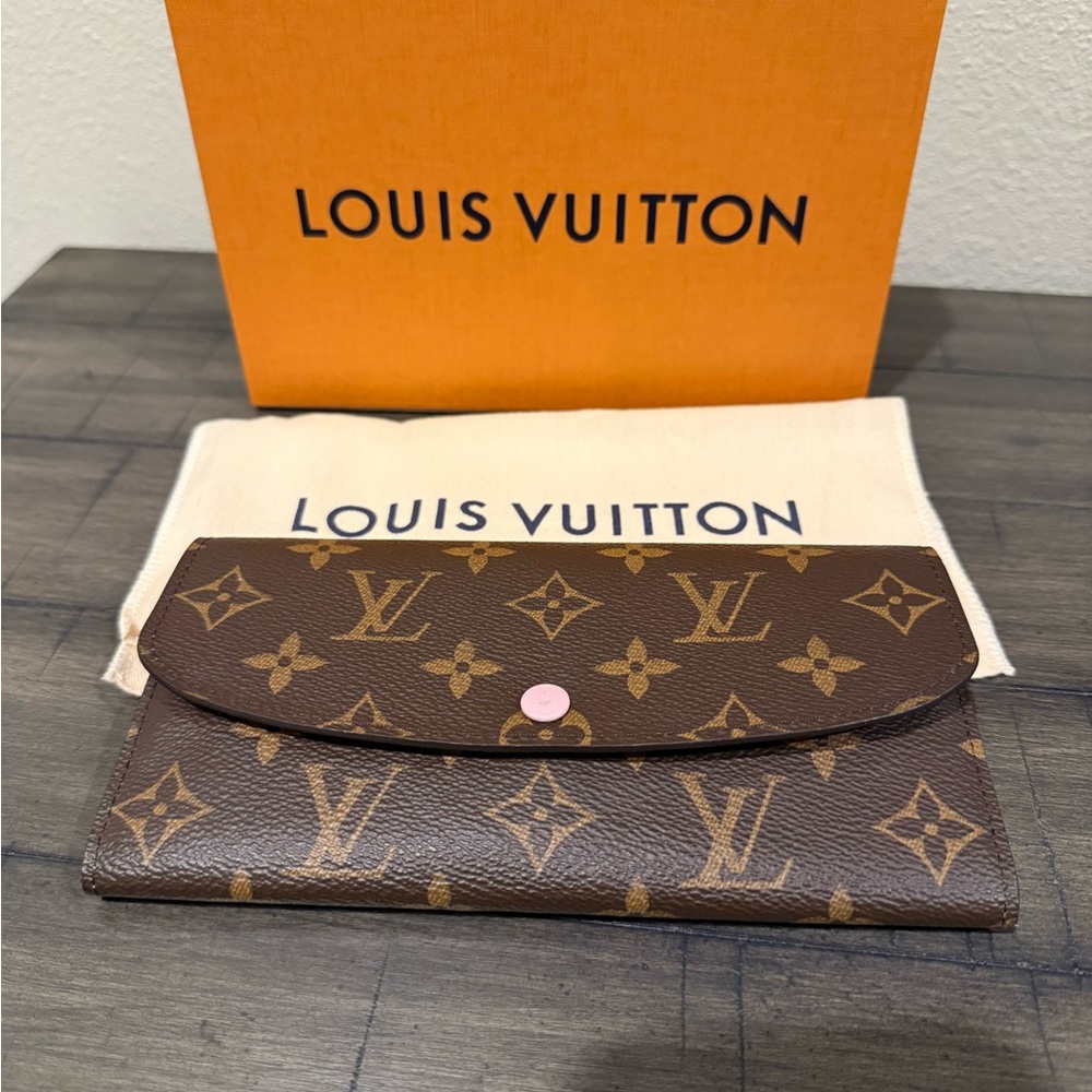 Louis Vuitton Brown Monogram Clutch